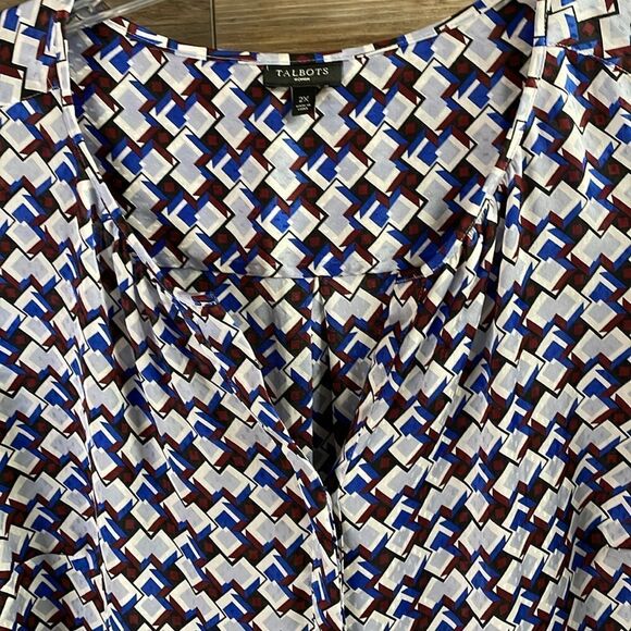 Talbots Women's Plus Size 2X V-Neck Patterned Semi Sheer Blouse White Blue - Picture 5 of 10